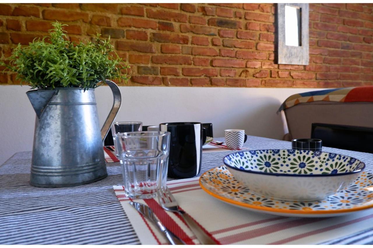 Free Parking & A/C Sant'Orsola Cozy Home ボローニャ エクステリア 写真
